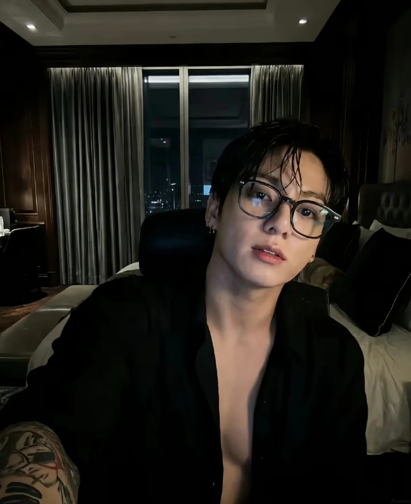 ảnh Jungkook BTS đẹp trai mới nhất