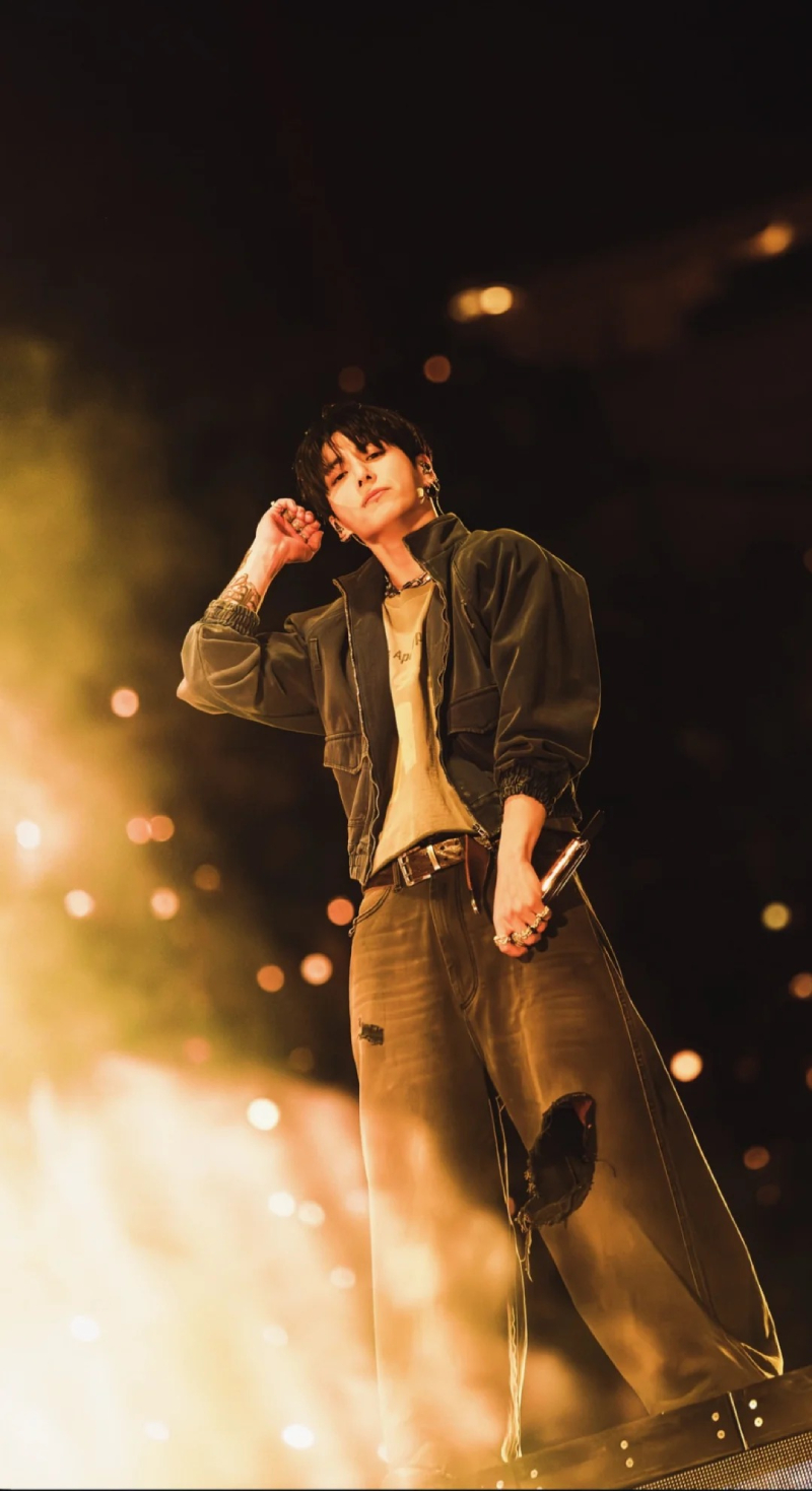 ảnh Jungkook đẹp trai cực phẩm