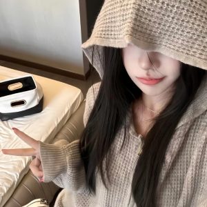 ảnh gái đẹp che mặt phong cách thời trang