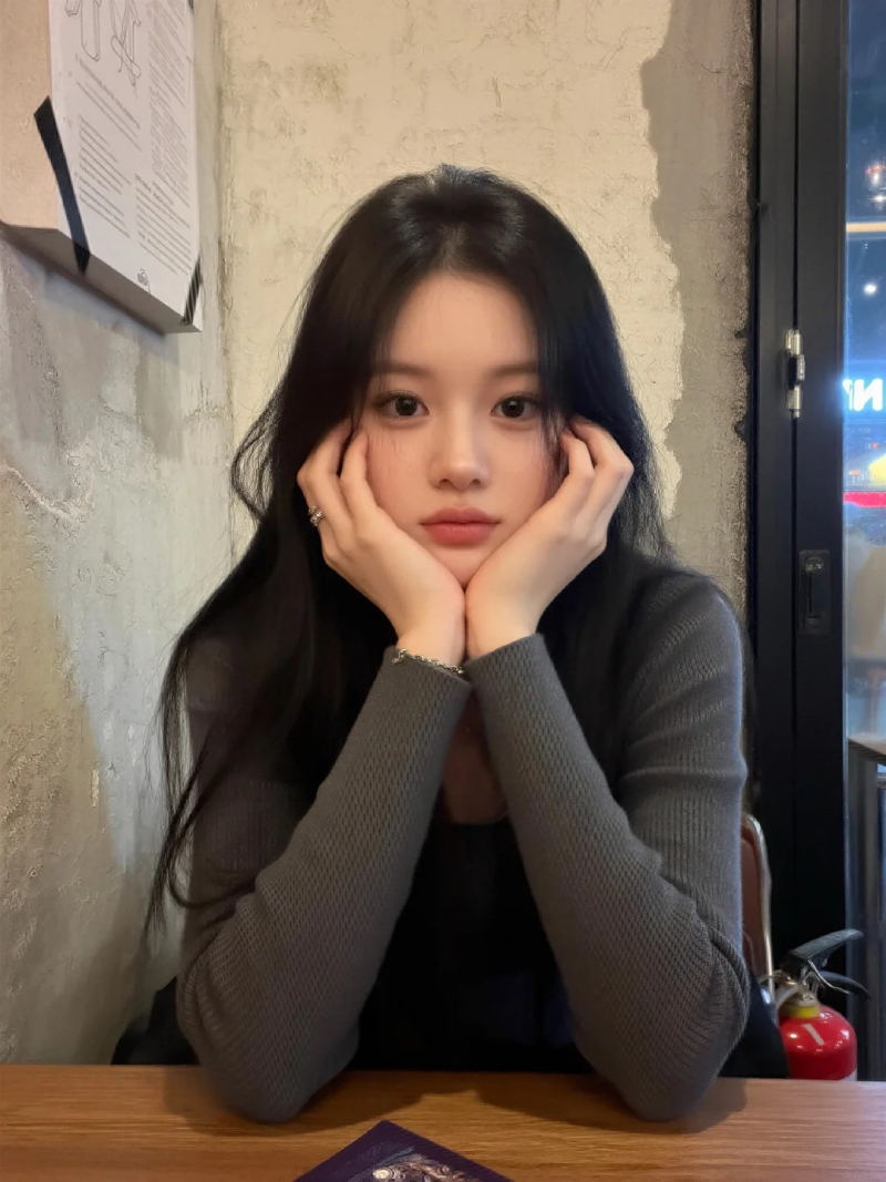 ảnh gái xinh cute phong cách năng động
