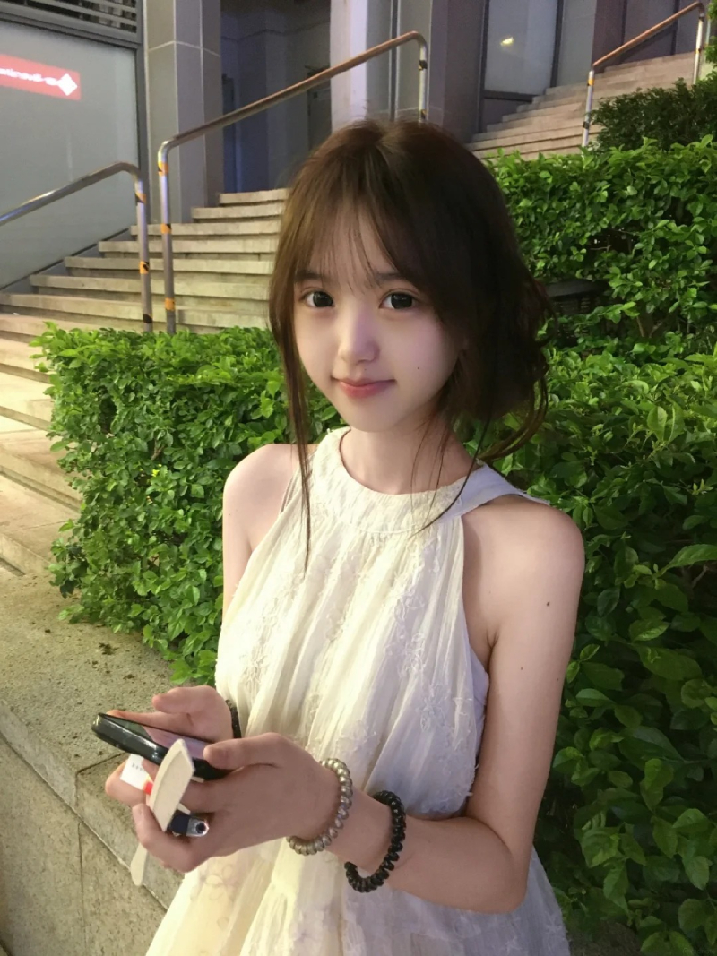 ảnh gái xinh cute gương mặt xinh xắn
