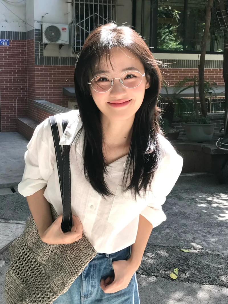 ảnh gái xinh đeo kính dễ thương