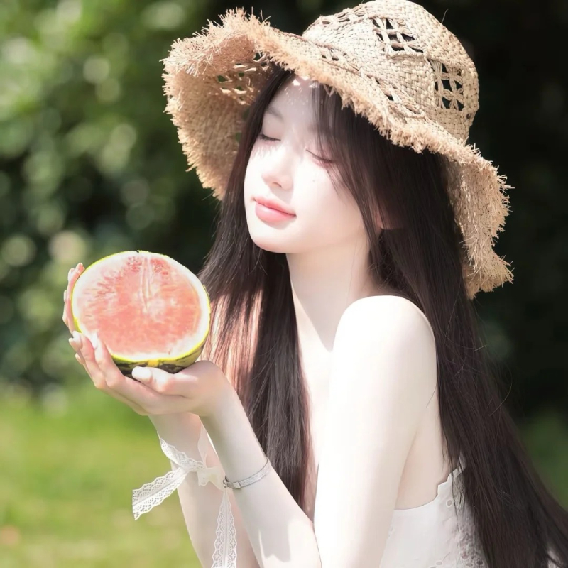 ảnh hot girl đáng yêu che mặt