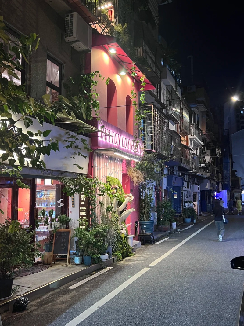 ảnh phố đêm chill và thơ mộng