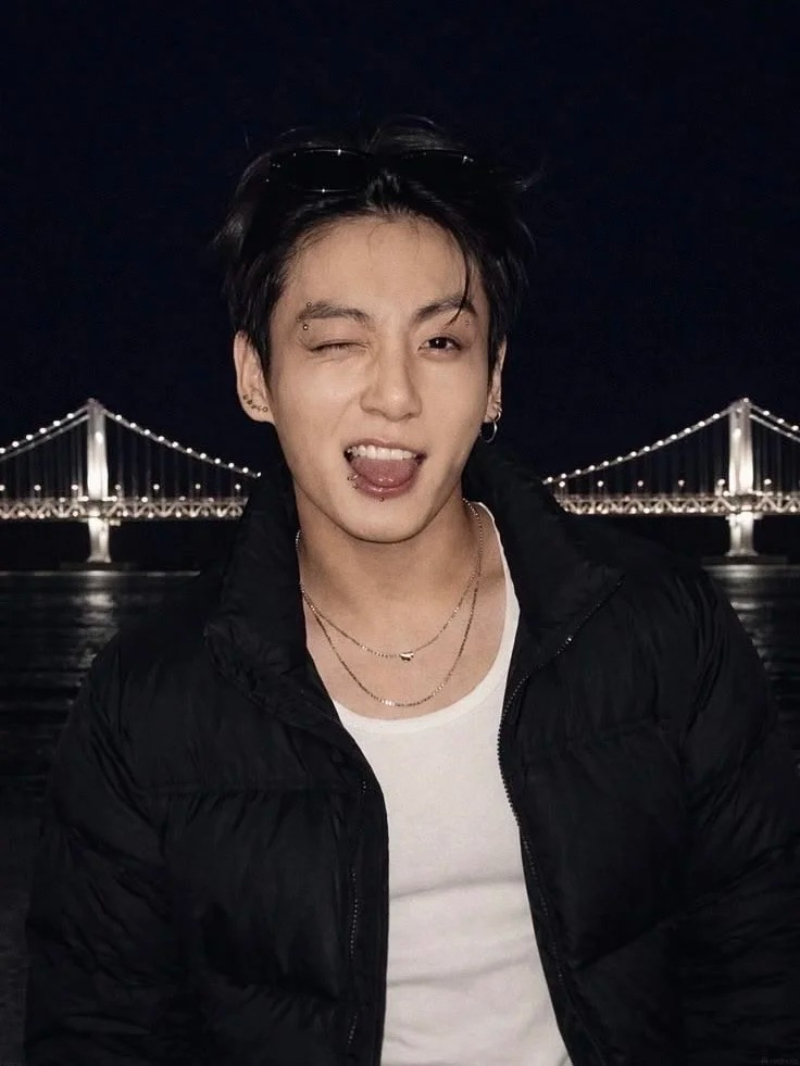 khoảnh khắc Jungkook BTS ấn tượng