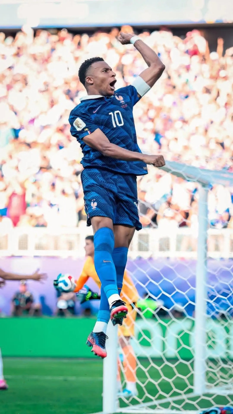 ảnh Mbappe đẹp nhất chất lượng 4K