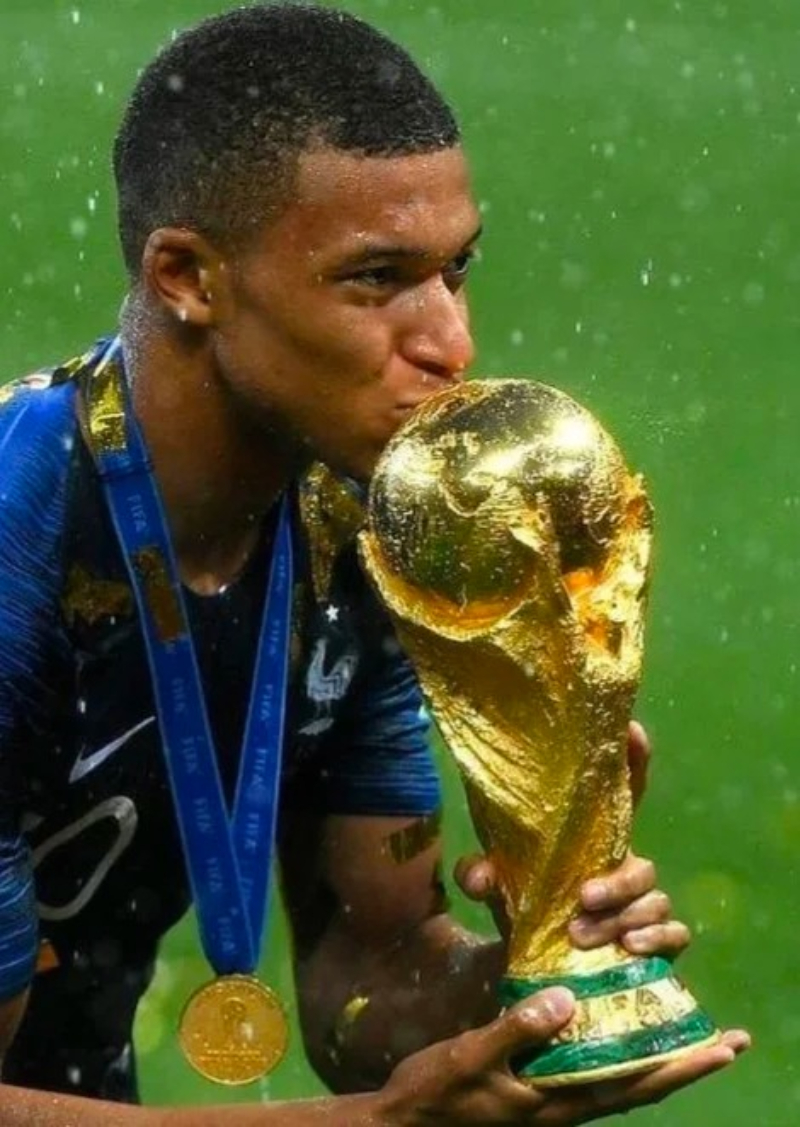 ảnh Mbappe đẹp nhất đầy cảm xúc