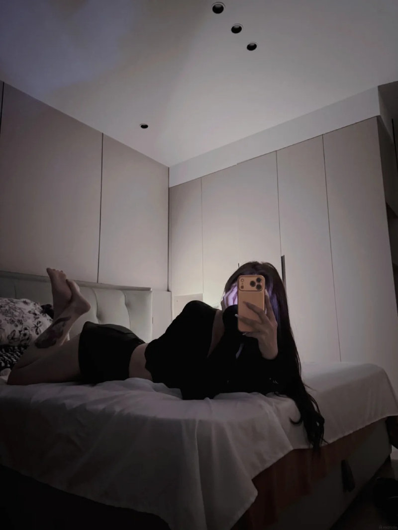 ảnh che mặt aesthetic nhẹ nhàng