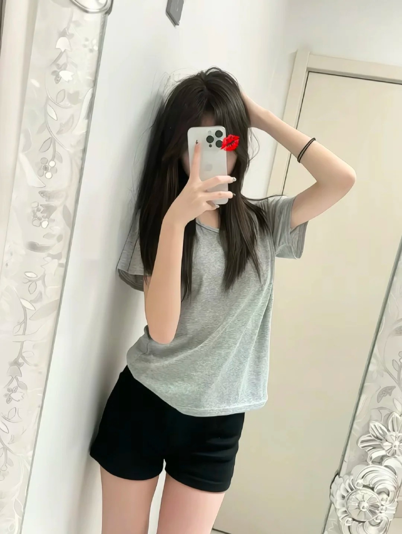 ảnh che mặt phong cách Hàn Quốc