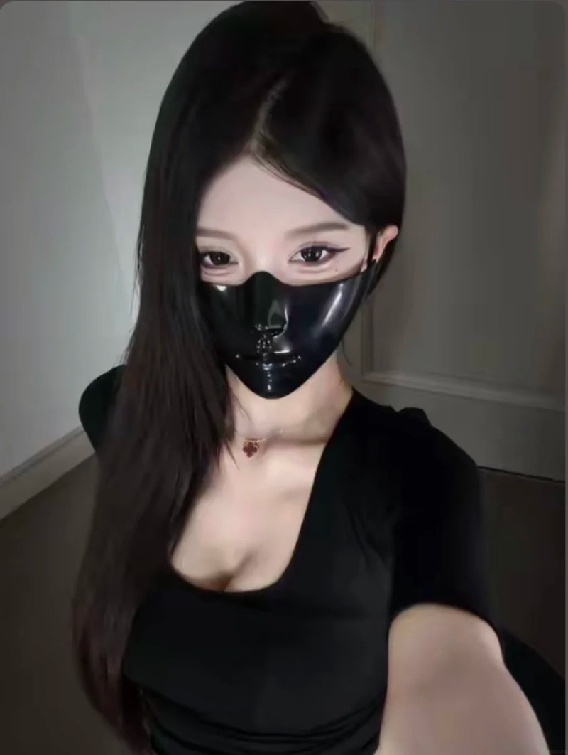 ảnh che mặt với phong cách cute