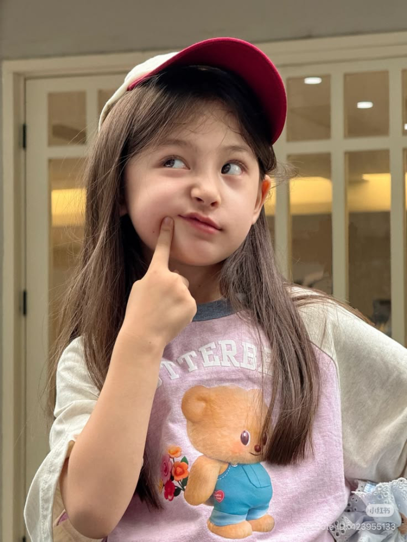 ảnh em bé cute đẹp và đáng yêu