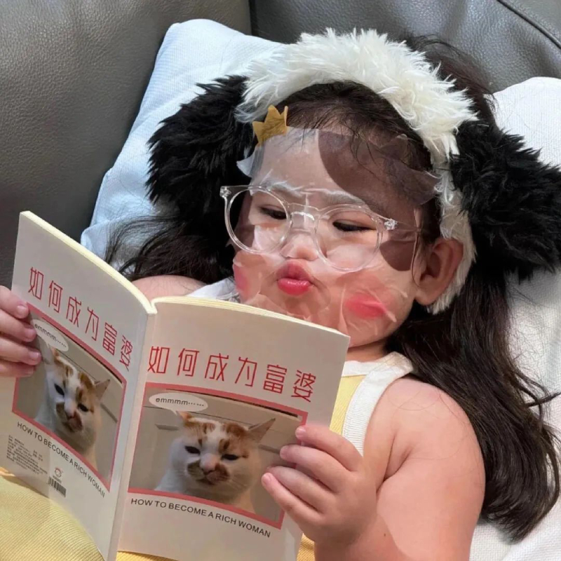 ảnh em bé cute với nụ cười dễ thương