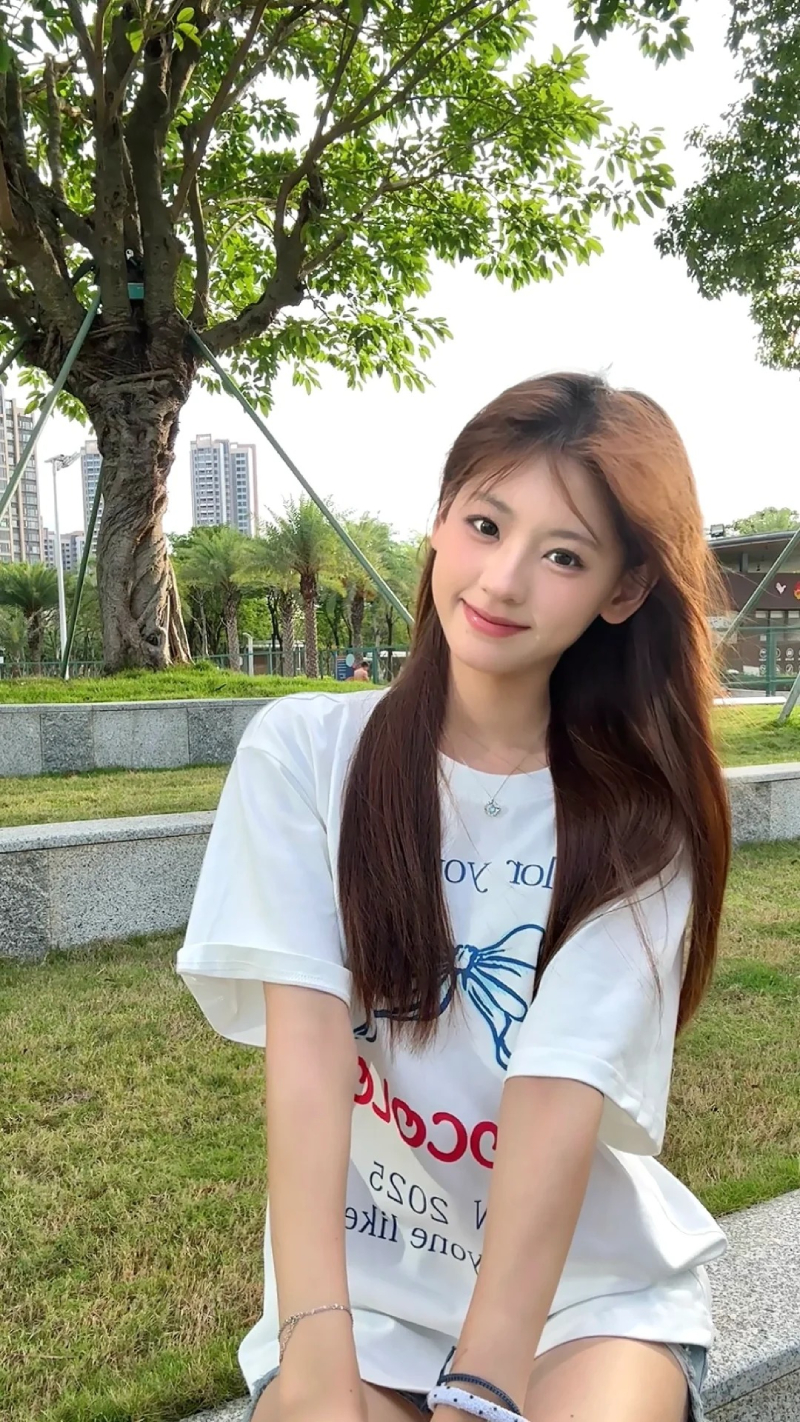 ảnh gái cute chụp ảnh cận mặt