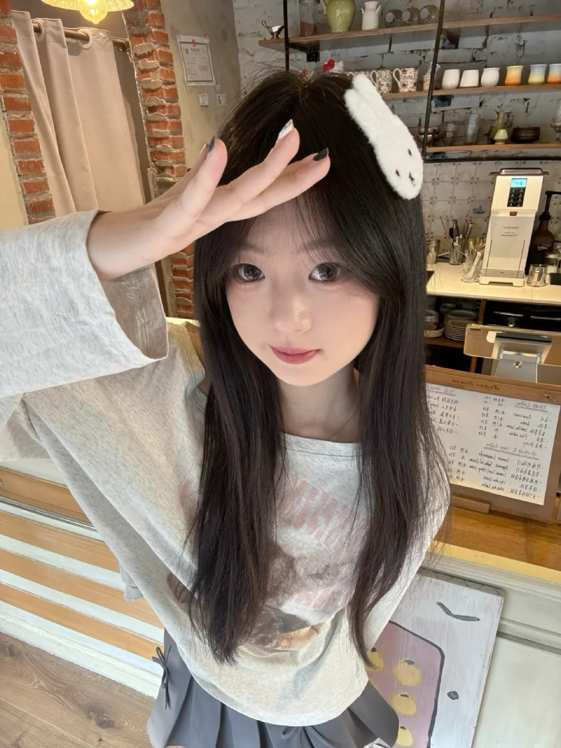 ảnh gái cute với nụ cười rạng rỡ
