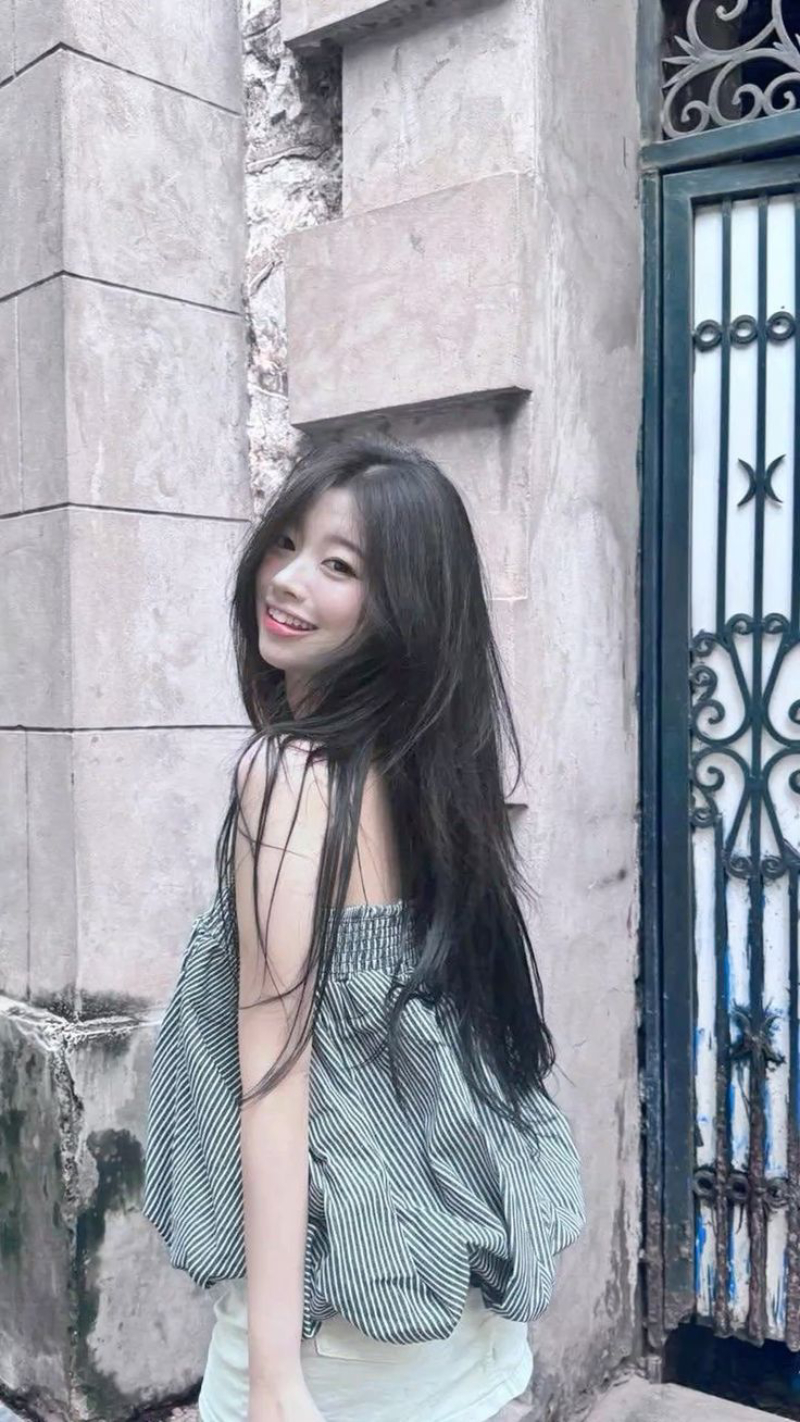 ảnh gái đẹp Việt Nam với phong cách thanh lịch