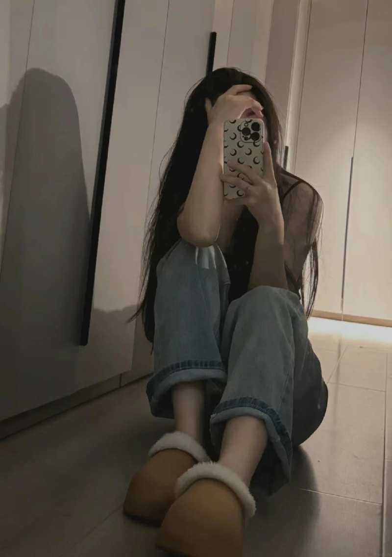 ảnh gái xinh chụp trước gương