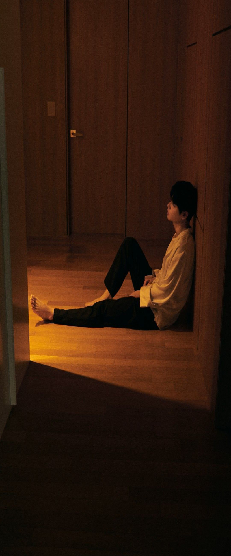 ảnh sad boy lạnh lùng và trầm tư