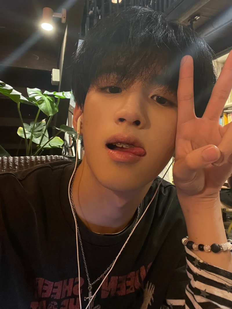 ảnh trai đẹp k9 làm hình nền