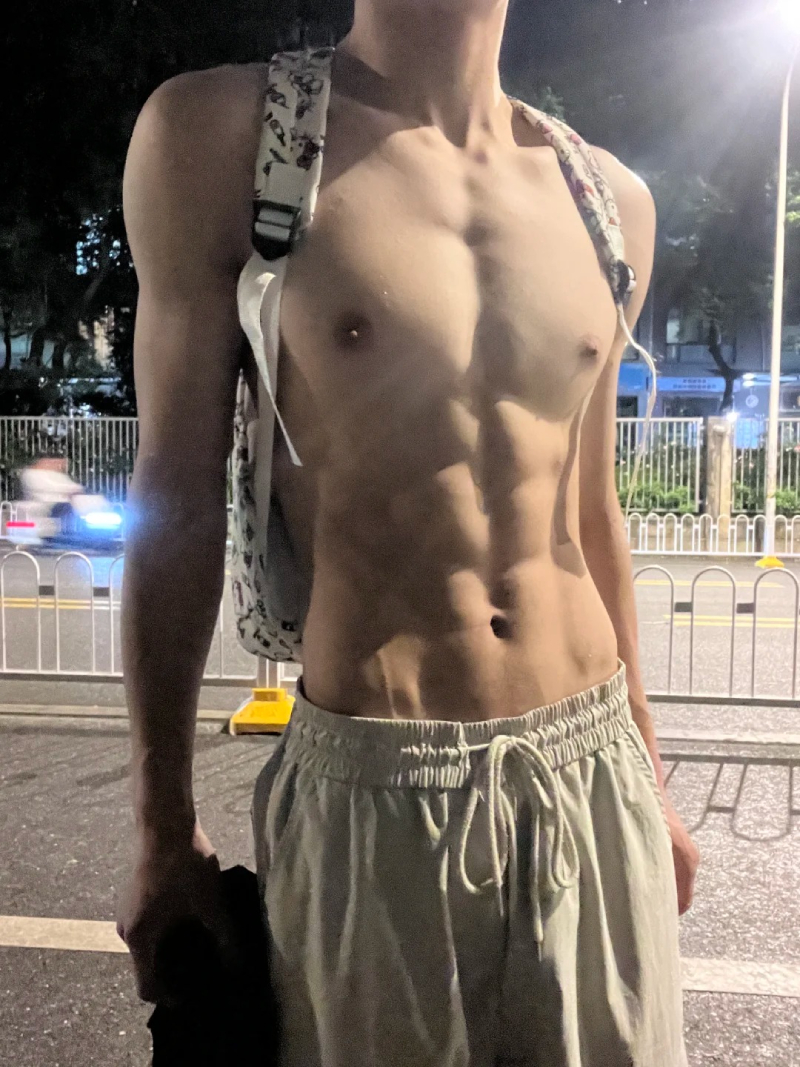 ảnh trai đẹp phong cách thể thao