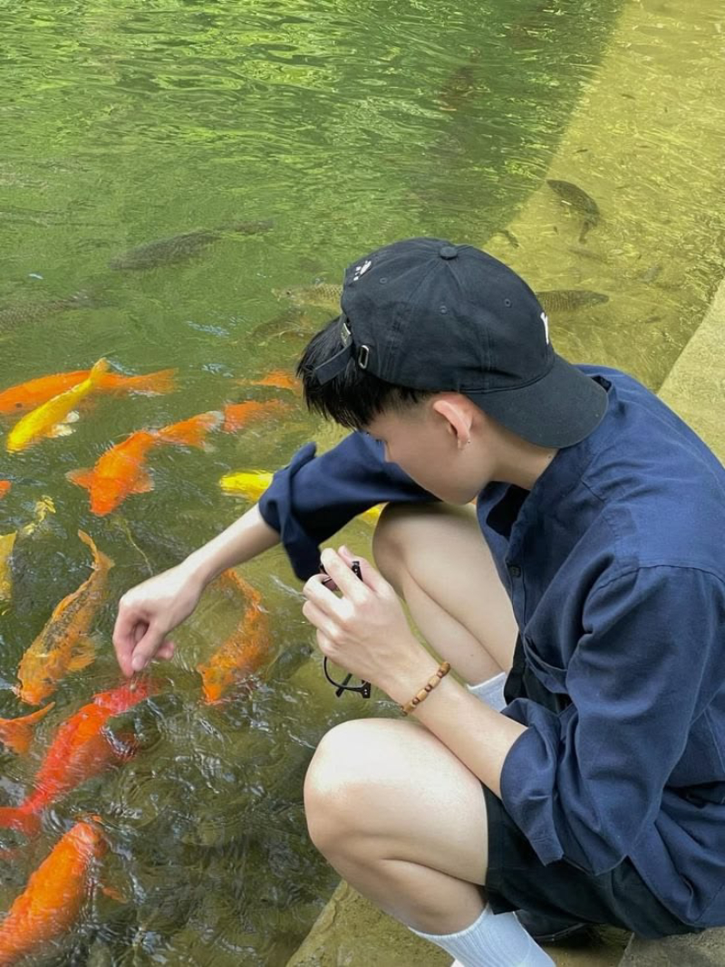 hình ảnh trai đẹp che mặt phong cách good boy