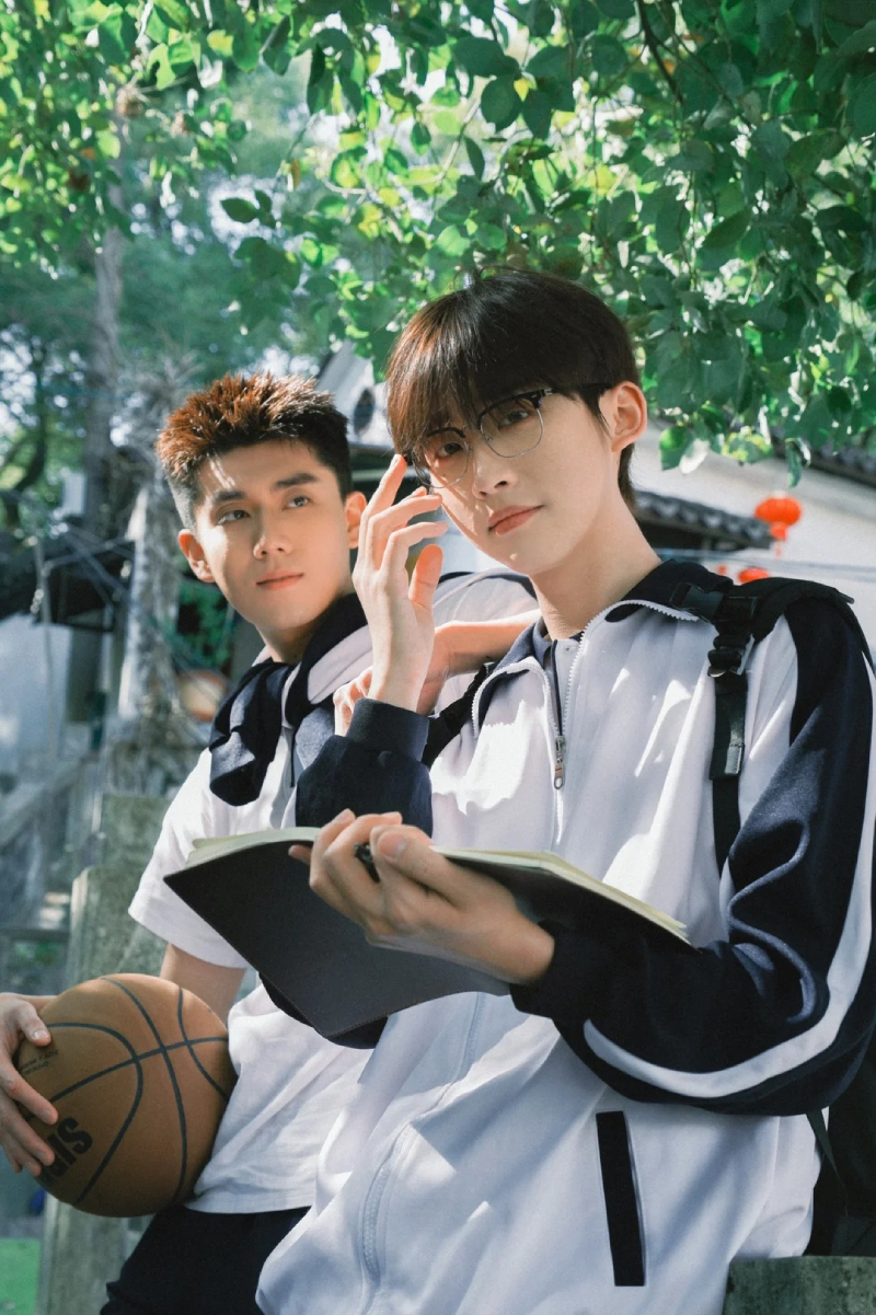 hình ảnh trai trẻ phong cách học đường