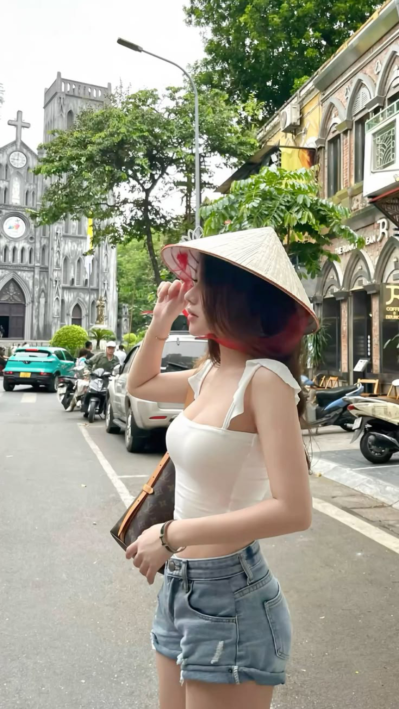 hình gái xinh che mặt dễ thương
