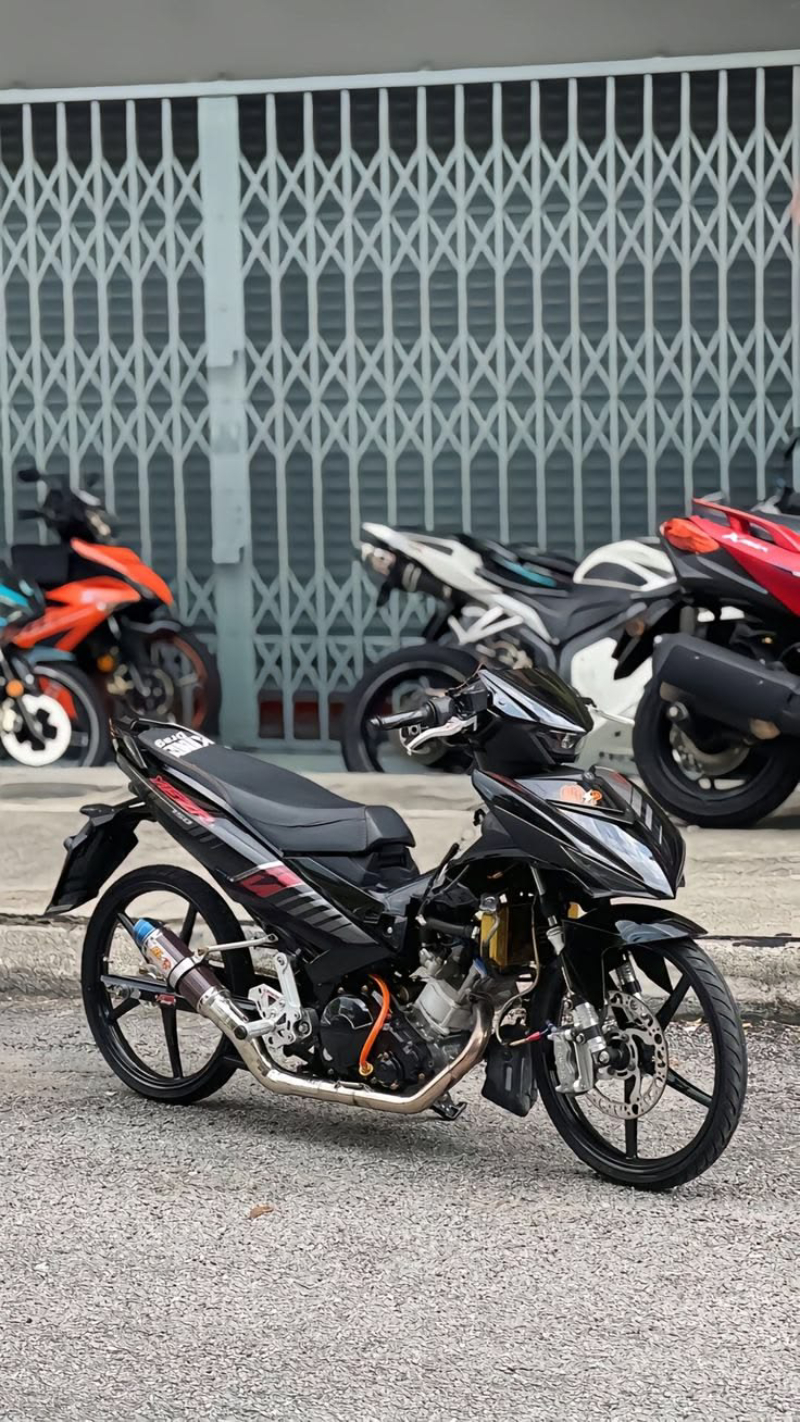hình xe độ phong cách đường phố