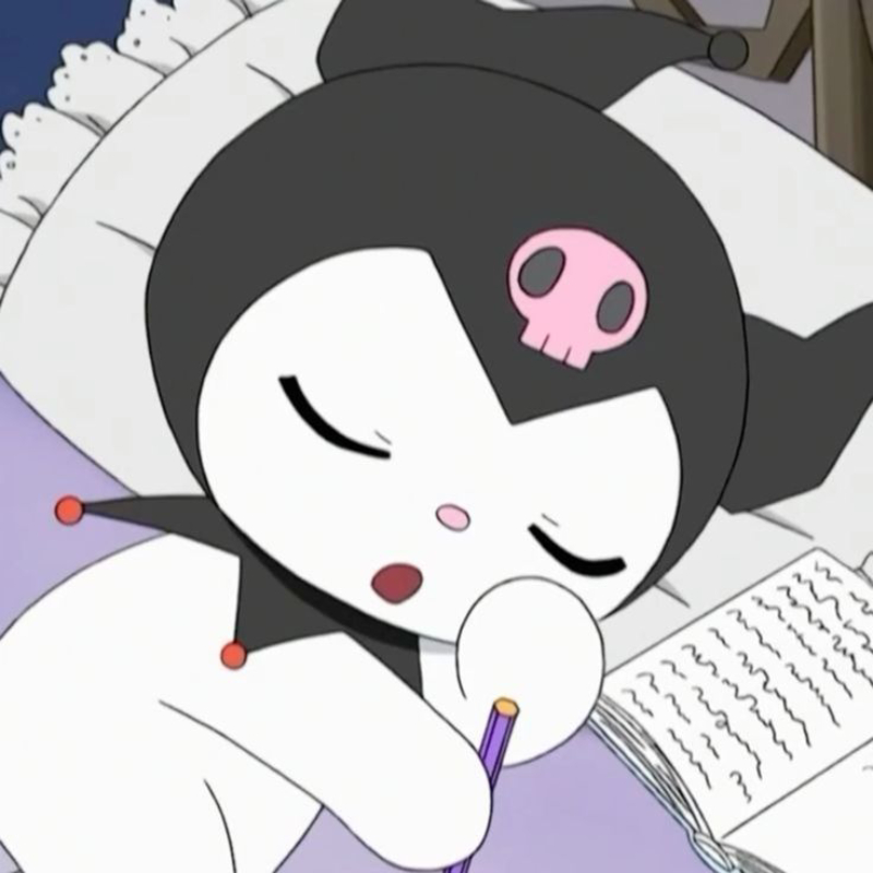 kuromi cute ngồi đáng yêu