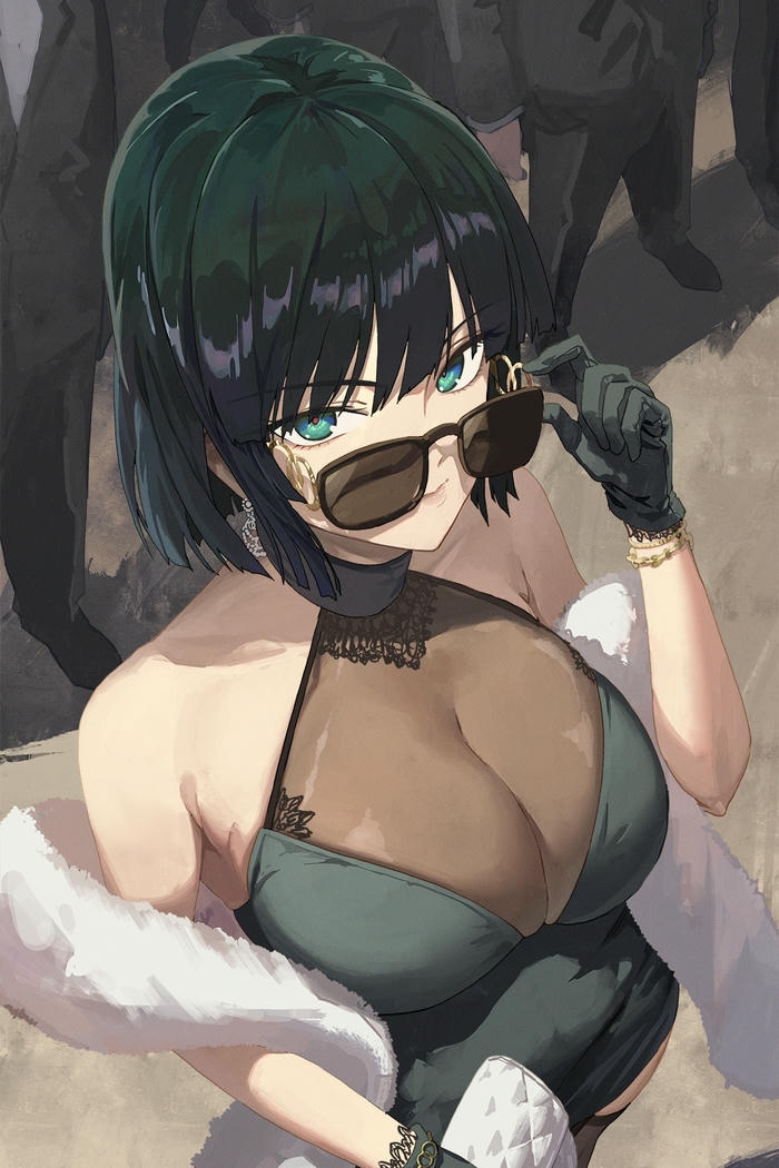 Fubuki sexy sở hữu nét đẹp sắc sảo cuốn hút